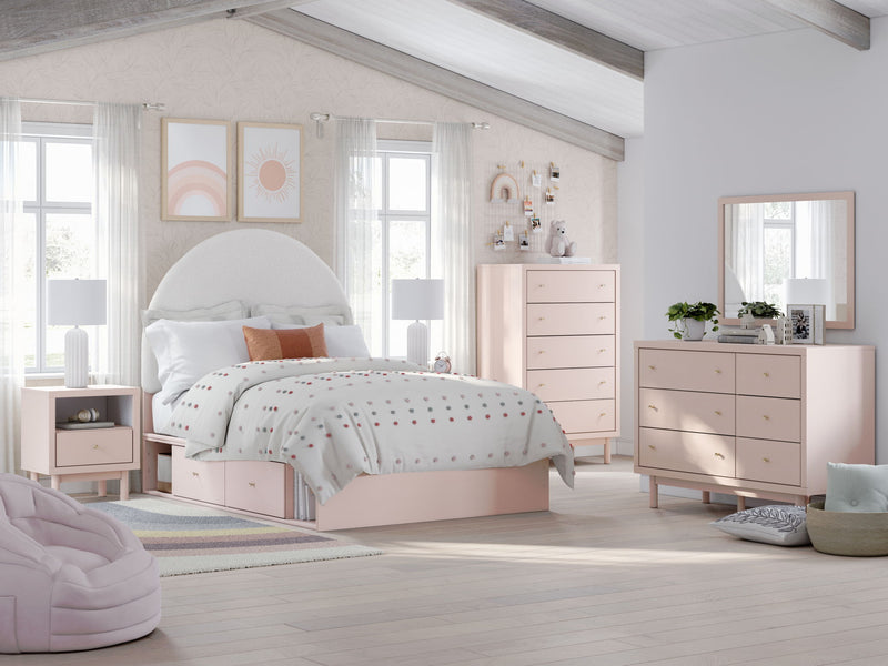 Wistenpine - 7 Pc. - Dresser, Mirror, Chest, Full Upholstered Panel Bed With Side Storage - Blush