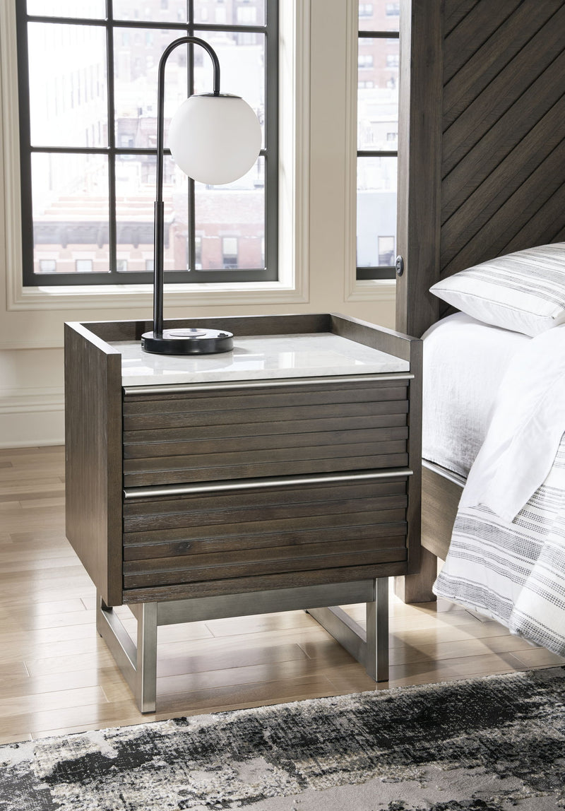 Arkenton - 7 Pc. - Dresser, Mirror, King Panel Bed, 2 Nightstands - Grayish Brown