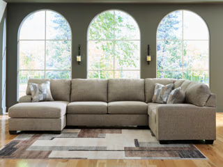 Newellen - 3 Piece Sectional