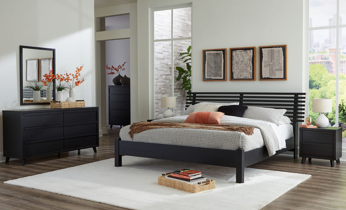 Danziar - 6 Pc. - Dresser, Mirror, Chest, King Slat Panel Bed With Low Footboard - Black