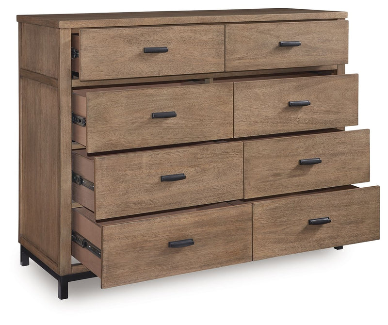Tomtyn - 7 Pc. - Dresser, Mirror, Chest, California King Upholstered Bed, 2 Nightstands - Light Brown