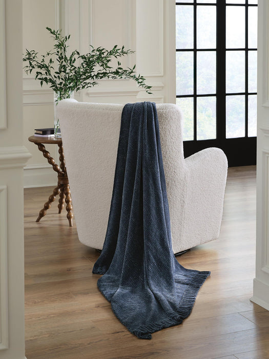 Anawood - Throw