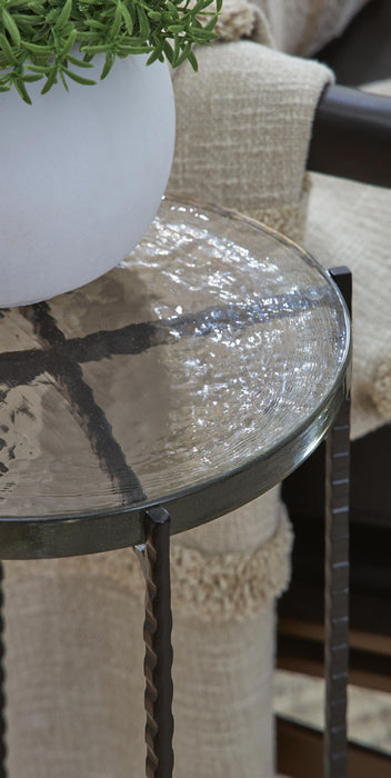 Newgoren - Accent Table - Clear / Black