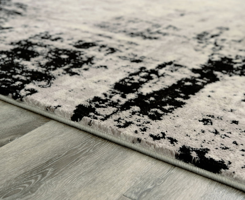 Zekeman - 5' x 8' Rug - Black / Cream / Gray